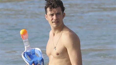 Orlando Bloom Wistfully Reflects On Nude Paddleboarding Moment Of