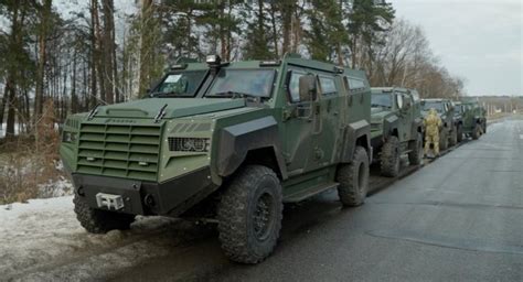 Chernihiv Border Guards Received Canadian Senator Apc Armored Vehicles