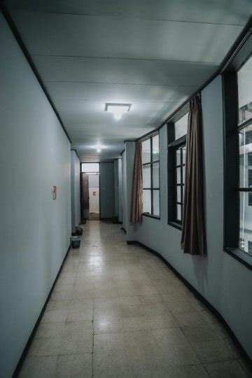 Lingkungan yang ditawarkan juga nyaman dan aman sehingga anda tidak perlu khawatir. RUMAH MELATI (sewa kos murah)