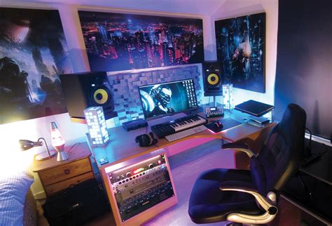 Placing your monitors before you consider acoustic treatment, you need to make sure to organize your room in the right way. Show Off Your Studio (On a Bus!)