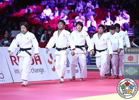 Oct 11, 2020 · 2021.07.28 全国小学生学年別柔道大会愛媛県予選 試合結果(男子) 試合結果(女子) 2021.07.20 全国小学生学年別柔道大会愛媛県予選 柔道サイト eJudo: 【バクー世界柔道選手権2018特集】「男女混合 ...