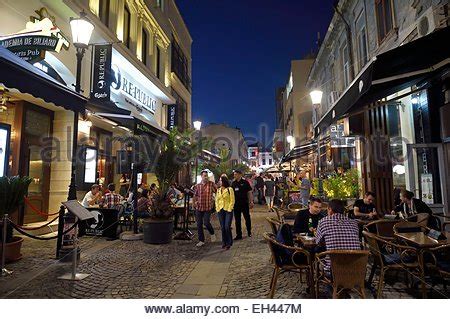 Customer support representative a fast growing ecommerce brand located in tel aviv is. Rumänien, Bukarest, Nachtleben in der Altstadt, Selari ...