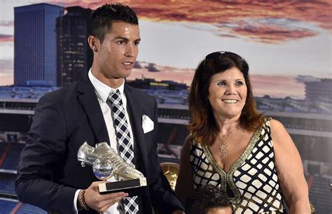 Who is cristiano jr's mother? Cristiano Ronaldo's Mother Blasts France Player, Payet ...
