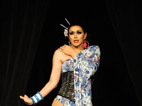 Manila Luzon Performs In Denver At The First Show In The Rupaul S Drag Race Tour Trashwire