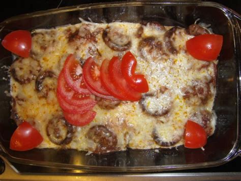 Weißer chicorée nimmt nur an der spitze der kolbenförmig zusammenlaufenden blätter eine zarte gelbe färbung an. Champignon-Chicoree-Auflauf - Rezept mit Bild - kochbar.de