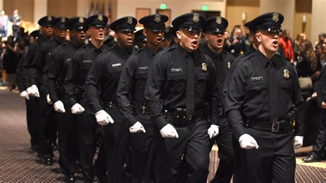 Detroit Area Police Struggle To Boost Minority Ranks