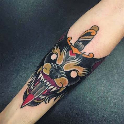 Traditional Wolf Tattoo For Your Inspiration
