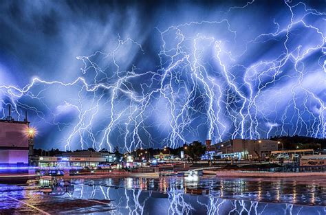 11 Insane Images Of Lightning Over Johannesburg Wild Weather