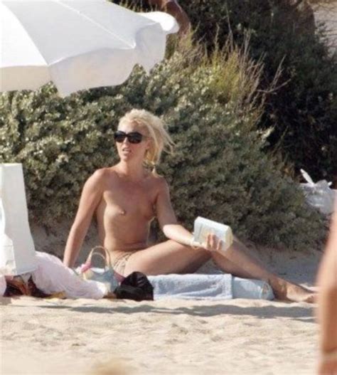 Tamara Beckwith Topless Sunbathing Pics NudeBase Com