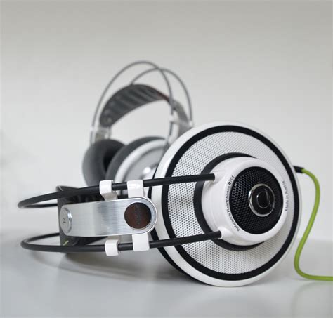 The Big Akg K701 And Q701 Review The Headphoneer