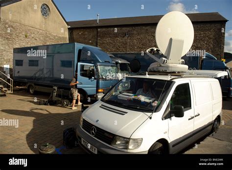 Outside Broadcasting Van Hi Res Stock Photography And Images Alamy