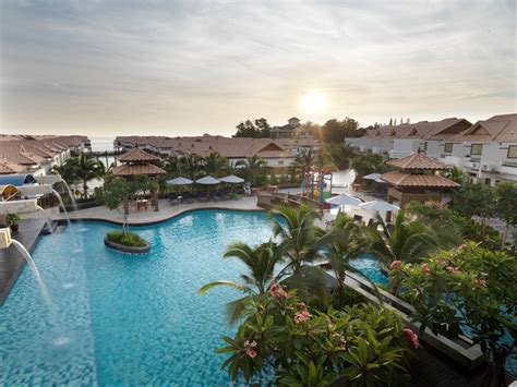 Guests give the restaurant a thumbs up. Grand Lexis Port Dickson, Balinese-inspired villas with ...