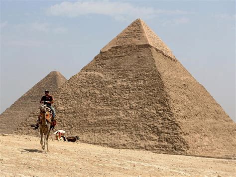 egypt archaeologist criticises ‘plane sized void discovery in pyramid