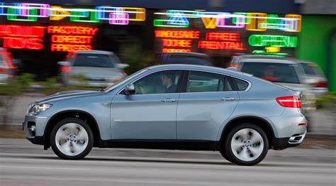 This is the bmw activehybrid x6, and before we go any further let's get the disappointment out of the way. BMW X6 ActiveHybrid (2009) review | CAR Magazine