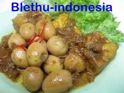 * 1/4 telur puyuh (rebus, kupas kulitnya, goreng) * 7 potong tahu sutra (potong sesuai selera, goreng. Resep Cara Membuat Semur Telur Puyuh Mudah Enak