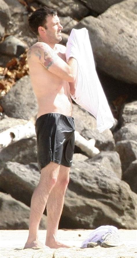 Shirtless Male Celebs Ben Affleck