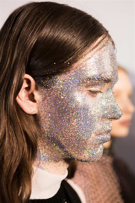 Say Bye Bye To These Bizarre Beauty Trends Of 2019 Savoir Flair