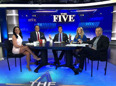 Emily Compagno On Twitter Its Showtime ⭐️⭐️⭐️⭐️⭐️ Thefive Foxnews