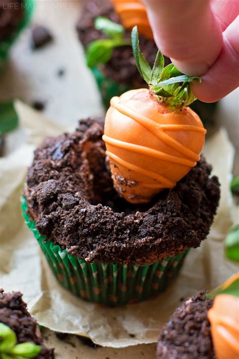 Do you have any ideas on how to decorate your decadent thanksgiving cupcakes? 12 Cute Easter Cupcake Ideas - Decorating & Recipes for ...