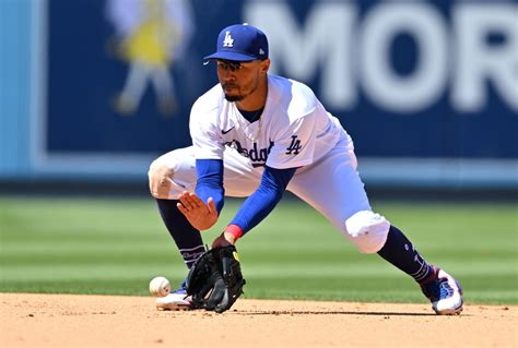 Dodgers Would La Consider A Partial Utility Role For Mookie Betts