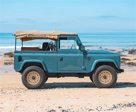 Discover Images Beach Land Rover Defender In Thptnganamst Edu Vn