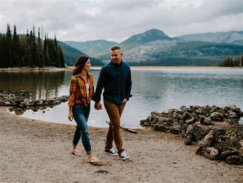 Sparks Lake Bend Couples Session Betty Boyce Photography Couple