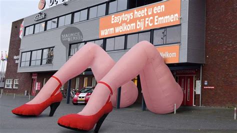 Fc emmen is a dutch football club based in emmen, drenthe, playing in the eredivisie, the first tier of football in the netherlands. Nieuwe sponsor FC Emmen brengt hoofd op hol van ...