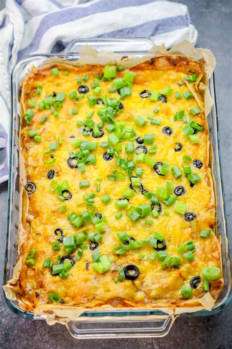 This is a delicious and easy recipe best served with a side of spanish rice. Easy Chicken Enchilada Pie Bake Green Chile Cheesy Layered Enchilada Pie Casserole | Enchilada ...