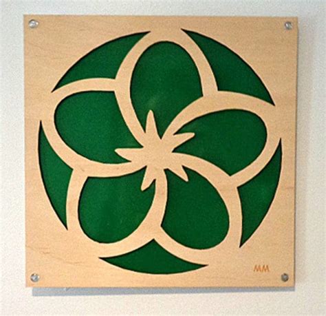 Plywood Flower And Recycled Aluminum In Green