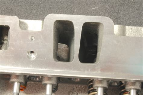 A Guide To Vortec Vs Oe Small Block Chevy Heads