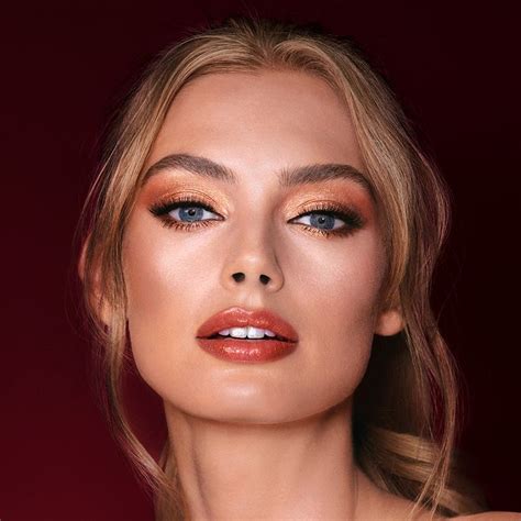 The Queen Of Glow Sun Kissed Makeup Look Set Light Charlotte Tilbury Sunkissed Makeup
