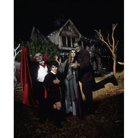 The Munsters Scary Little Christmas Movie Poster 8 X 10 Walmart