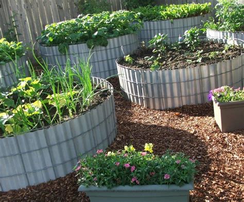 Check spelling or type a new query. Amazing Beautiful Round Raised Garden Bed Ideas 7 | Home vegetable garden, Cheap raised garden ...