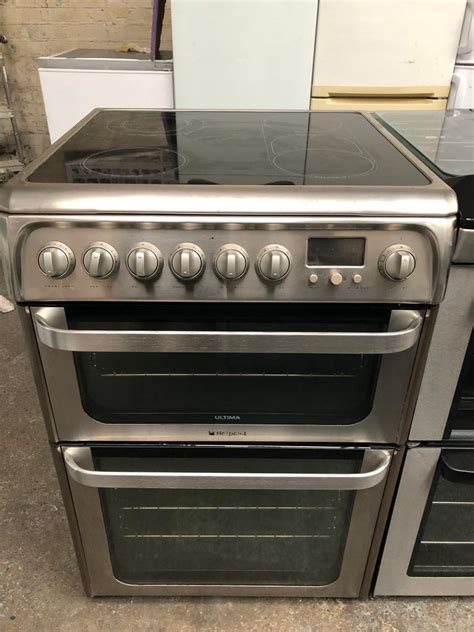Hotpoint Free Standing Electric Ceramic Cooker 60cm Width Double Oven
