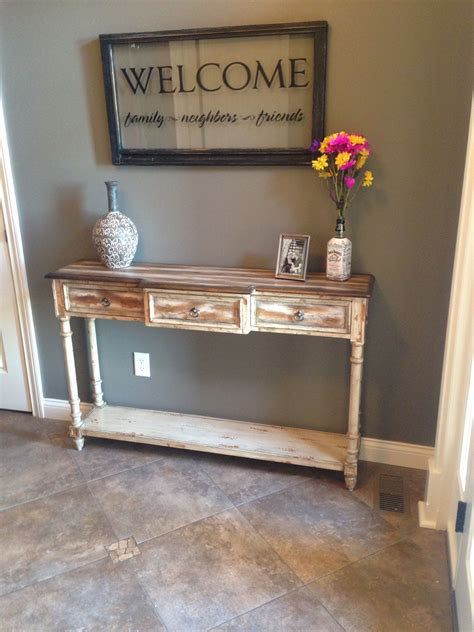 Unbelievable Photos Of Rustic Foyer Table Photos Turtaras