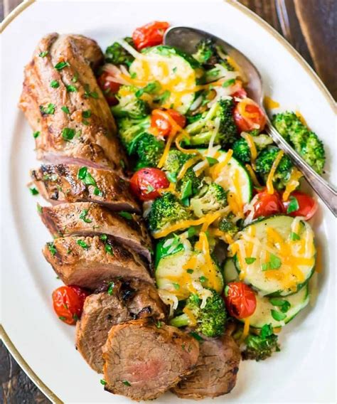 Calories, fat, protein, and carbohydrate values for for pork tenderloin and other related foods. 29 Low-Carb Dinners Under 400 Calories in 2020 | Mustard pork tenderloin, Pork tenderloin ...