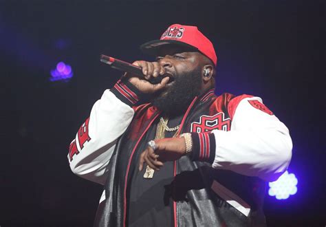 Rapper Rick Ross Apologizes For Saying He Doesnt Hire Female Artists