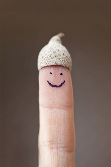 21 Finger Faces That Are Strangely Heartwarming Finger Art Funny