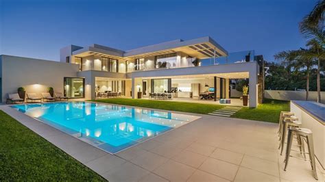 New Modern Villa Beachside Marbella Spain 5450000 € Marbella
