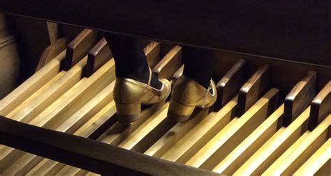 Pedals Pedals Pedals Resources For Organists The Lady Organist