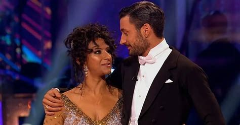 Strictlys Ranvir Singh Leaves Flirty Comment As She Swoons Over Giovannis Topless Pic Mirror