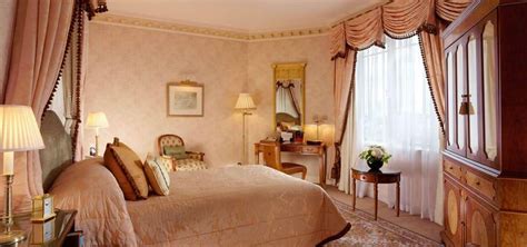 Superior Queen Room Luxury Hotel Rooms And Suites London 5 Star Hotel