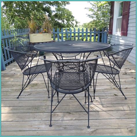 Wrought Iron Mesh Patio Chairs Patios Home Decorating Ideas Pwqjgpr98d