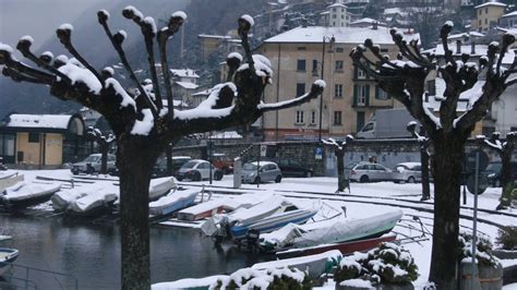 Lake Como During The Winter Snow Youtube