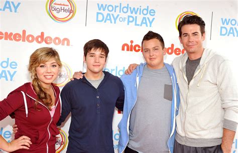 Jennette Mccurdy And Noah Munck Photos Photos Nickelodeon Celebrates Largest Ever Worldwide