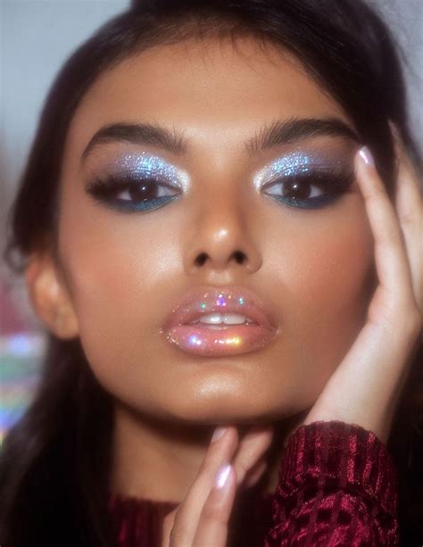 8 Best Makeup Ideas For New Year Parties Where Every Girl Must Shine