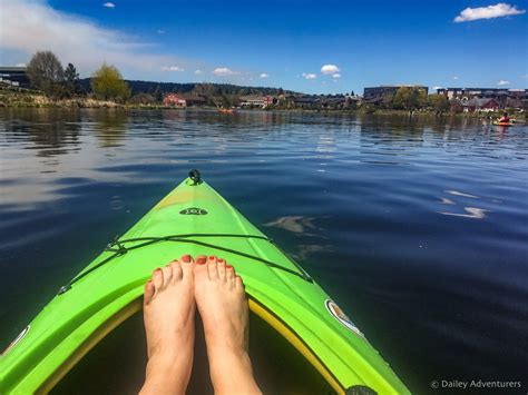 7 reasons to visit bend oregon dailey adventurers oregon kayaking oregon kayak adventures