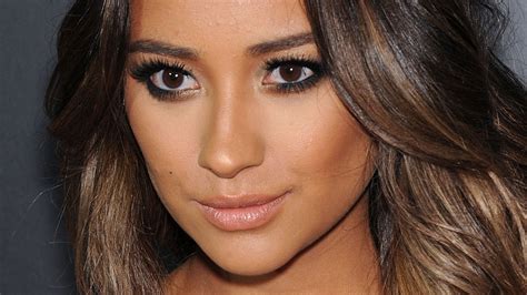 The Exact Beauty Products Shay Mitchell Wore As Emily On Pretty Little