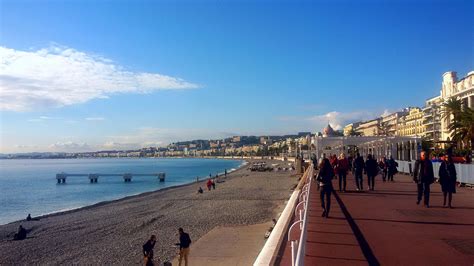 Learn The History Behind Nices Promenade Des Anglais Perfectly Provence