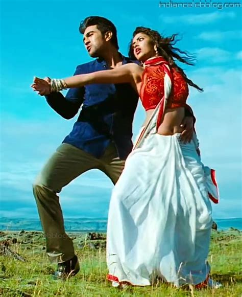 Amala Paul Naayak Telugu Movie Hot Saree Navel Show Hd Caps Pics